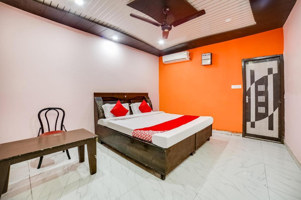 Hotel Oyo 70288 Happy Dhaba Sonipat Exterior foto